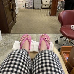 Lasting Nails - French pedi