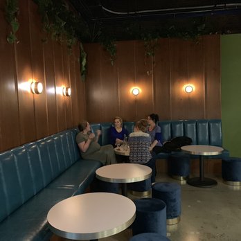 Bellhop - Tiki Bars Near Me - Des Moines, Iowa