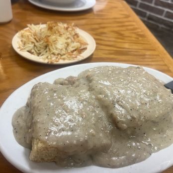 Harriette's Restaurant - Biscuits and gravy - Breakfast & Brunch Near Me - Key Largo, Florida Harriette's Restaurant - Biscuits and gravy - Breakfast & Brunch Near Me - Key Largo, Florida