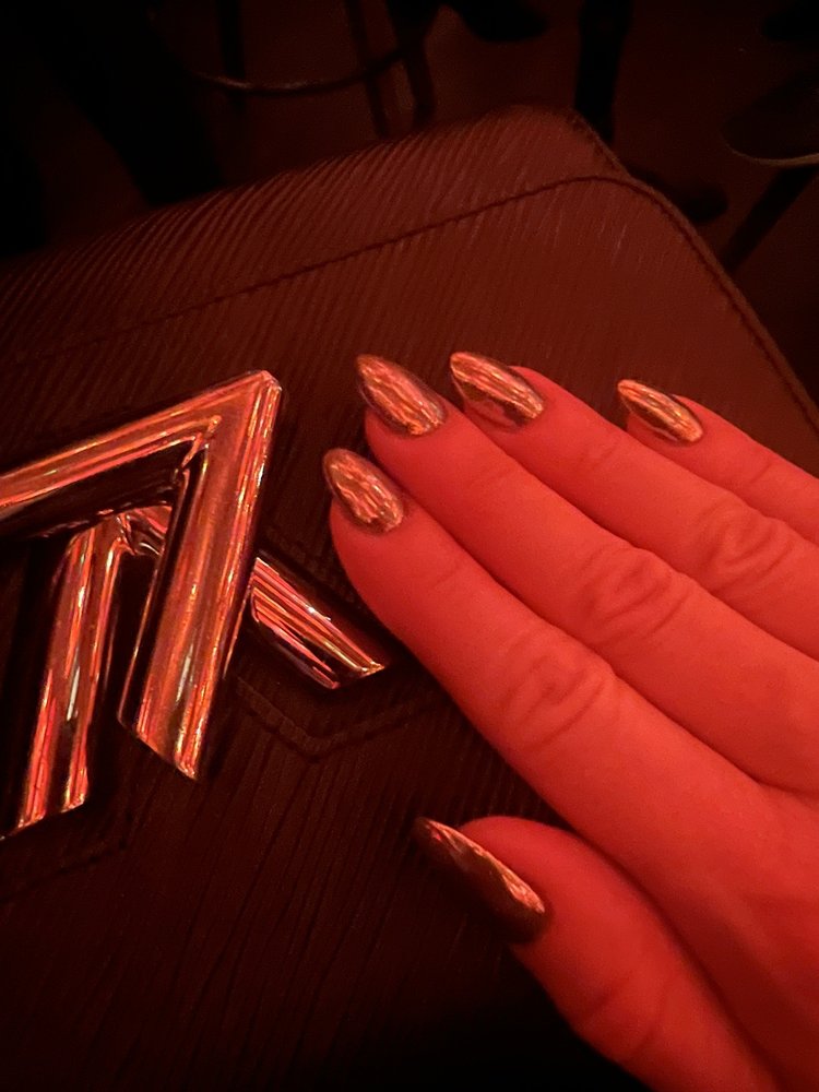 Rodeo Nail Salon Logo