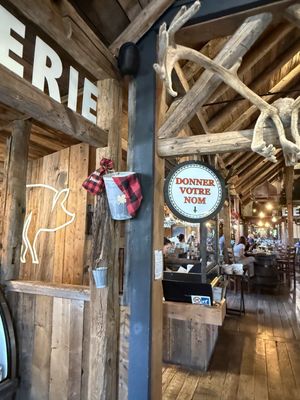 Restaurant au petit Poucet by null