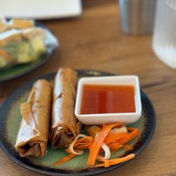 Mint Asian Kitchen - Spring roll
