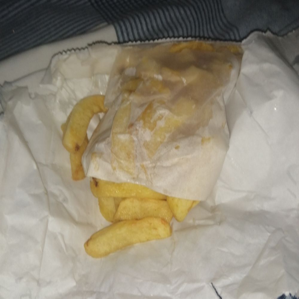 Palm Beach Take-Away - 3.80 for this tiny tragic bag of manky chips. Should be ashamed of themselves ripping people off like this. - Fast Food Near Me - Ballybrack, D Palm Beach Take-Away - 3.80 for this tiny tragic bag of manky chips. Should be ashamed of themselves ripping people off like this. - Fast Food Near Me - Ballybrack, D