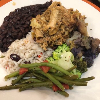 D' Road Cafe - Latin American Meat & 3 - Latin American Near Me - Montgomery, Alabama