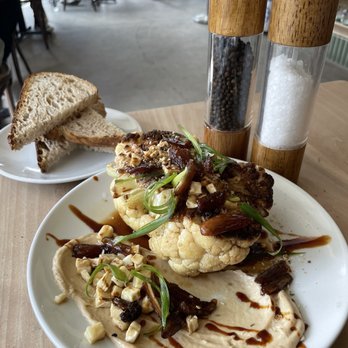 Zak The Baker - roasted cauliflower dish - spring '23 menu - Kosher Near Me - Miami, Florida Zak The Baker - roasted cauliflower dish - spring '23 menu - Kosher Near Me - Miami, Florida