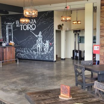 Restaurante Toroverde - Main lobby area when you first walk in - Puerto Rican Near Me - Orocovis, Puerto Rico Restaurante Toroverde - Main lobby area when you first walk in - Puerto Rican Near Me - Orocovis, Puerto Rico