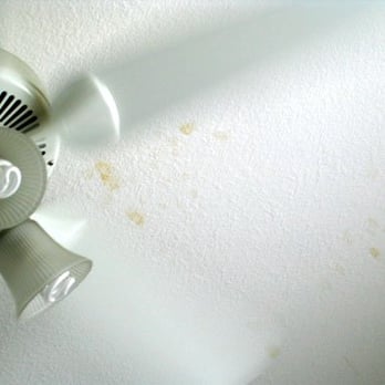 Hotel Atwater - gross stains on ceiling - Hotels Near Me - Avalon, California Hotel Atwater - gross stains on ceiling - Hotels Near Me - Avalon, California