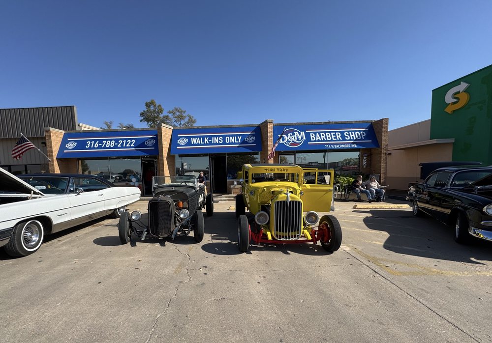 D & M Barber Shop Logo