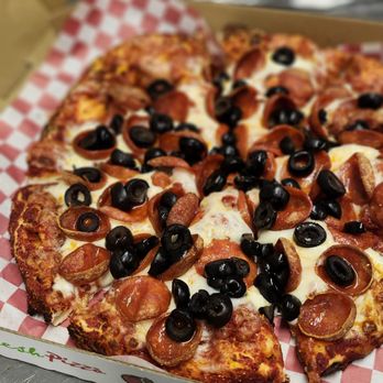 Streetzzas Pizza Truck - Pepperoni and Olive! - Food Trucks Near Me - Keizer, Oregon Streetzzas Pizza Truck - Pepperoni and Olive! - Food Trucks Near Me - Keizer, Oregon