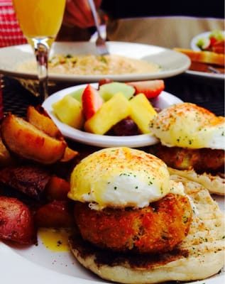 6th & Vine Restaurant and Wine Bar by null