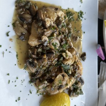 Pugliano's Italian Grill - Chicken piccata - Italian Near Me - Plum, Pennsylvania Pugliano's Italian Grill - Chicken piccata - Italian Near Me - Plum, Pennsylvania