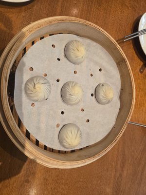 Din Tai Fung Xinyi Branch - TAKEOUT ONLY by null