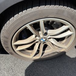 Tidal Wave Car Wash - Hudson - The tires didn't get touched.