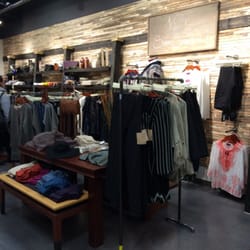 Paislee Boutique - Love the space