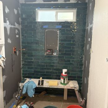 Battaglia Tile - During work - Tiling Near Me Battaglia Tile - During work - Tiling Near Me