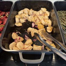 Air Canada Maple Leaf Lounge - Pirogies