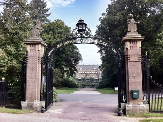 Kasteel De Hooge Vuursche by null