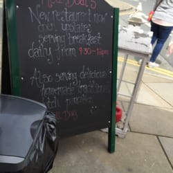 Red Boat Ice Cream Parlour - Blackboard outside