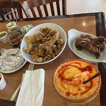 Carnitas al Estilo Michoacan - Pig foot, guacamole, Chicharrones and Mango Margaritas - Mexican Near Me - Moreno Valley, California