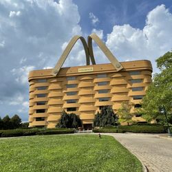 Longaberger basket building