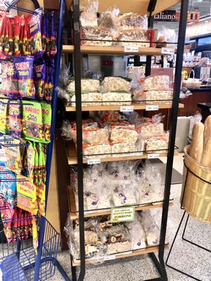 Doris Italian Market & Bakery by null