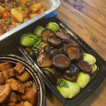 Uncle Zhou - Braised Shanghai Cabbage with Black mushrooms - Chinese Near Me - Plano, Texas