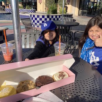 Crumbl - Redlands - Bakeries Near Me - Redlands, California Crumbl - Redlands - Bakeries Near Me - Redlands, California
