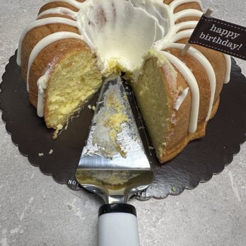 Nothing Bundt Cakes - Lemon Bundt cake - Bakeries Near Me - Elizabethtown, Kentucky