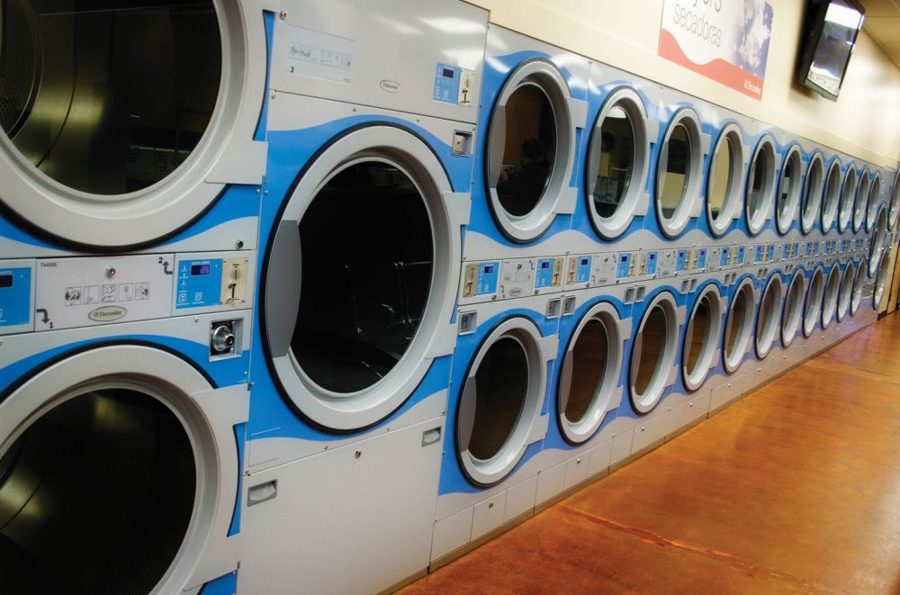 MAGIC COIN LAUNDRY Updated August 2024 666 Burnhamthorpe Road, Etobicoke, Ontario