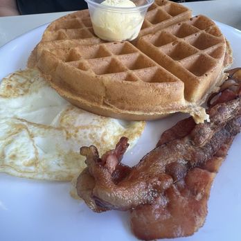 Pancakes & Waffles - Breakfast & Brunch Near Me - Honolulu, Hawaii Pancakes & Waffles - Breakfast & Brunch Near Me - Honolulu, Hawaii
