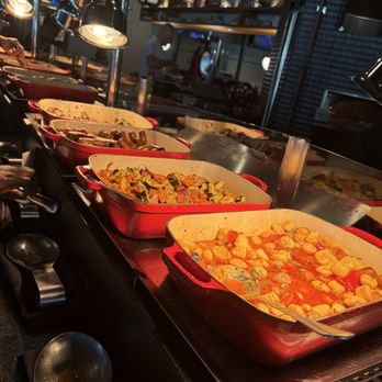 Pinstripes - Buffet line - Bowling Near Me - Beachwood, Ohio