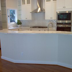 Innovative Kitchens - Custom Island
