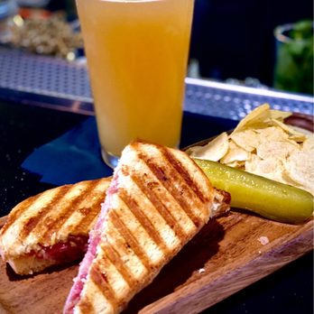 Butler's Easy - Grilled cheese sandwich - Cocktail Bars Near Me - Phoenix, Arizona Butler's Easy - Grilled cheese sandwich - Cocktail Bars Near Me - Phoenix, Arizona