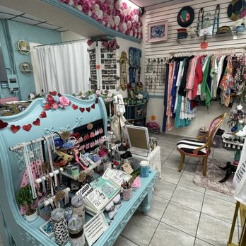 The Patent Bow Boutique - Women's Clothing Near Me - Dunedin, Florida The Patent Bow Boutique - Women's Clothing Near Me - Dunedin, Florida