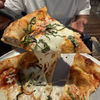 Del Ray Pizzeria - Pizza Near Me - Alexandria, Virginia Del Ray Pizzeria - Pizza Near Me - Alexandria, Virginia