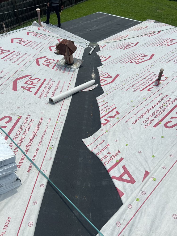 Slide of Roof Tech Contractors