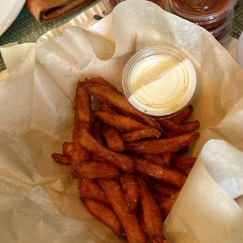 LA Brisket - Sweet potato fries - Sandwiches Near Me - Artesia, California