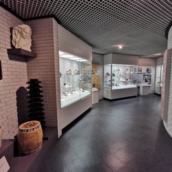 The Potteries Museum and Art Gallery