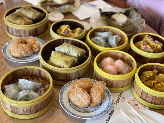 Happy Days Chinese Seafood Restaurant by null