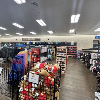 Buc-ee’s - Gas Stations Near Me - Mount Crawford, Virginia