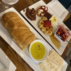 We Olive & Wine Bar - Brunch cheese plate