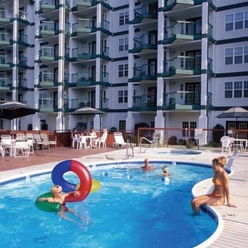 Surrey Vacation Resorts - Hotels Near Me - Branson, Missouri