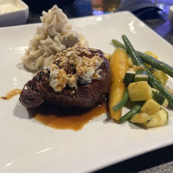 Morrison's Restaurant and Bar - New American Near Me - Mammoth Lakes, California