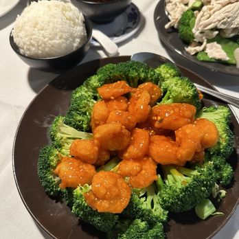 California Wok - Chinese Near Me - Encino, California