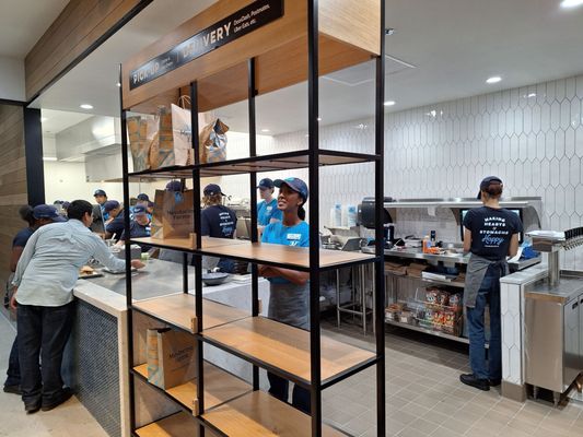 Mendocino Farms by null