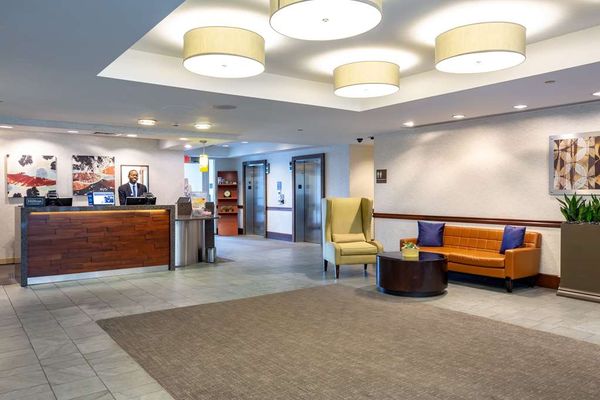 DoubleTree by Hilton Boston Bayside by null