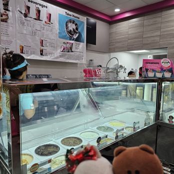 Baskin-Robbins - More flavors - Ice Cream & Frozen Yogurt Near Me - Honolulu, Hawaii Baskin-Robbins - More flavors - Ice Cream & Frozen Yogurt Near Me - Honolulu, Hawaii