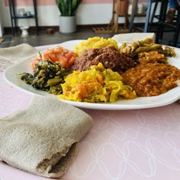 Injerra Veggie Plate