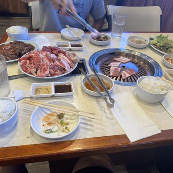 Han Yang Restaurant - Korean Near Me - Honolulu, Hawaii