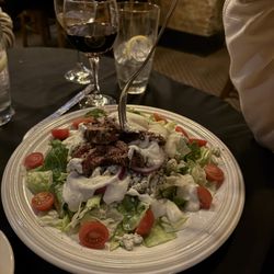 JP's Food and Spirits - Black and Bleu salad